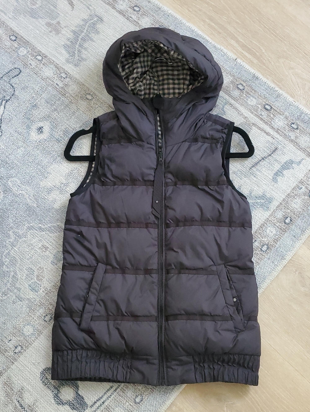 Lululemon Chilly Chill Puffy Vest Black / Gin Gin Gingham Black Mojave Tan Sz4